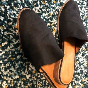 Universal Thread Flats